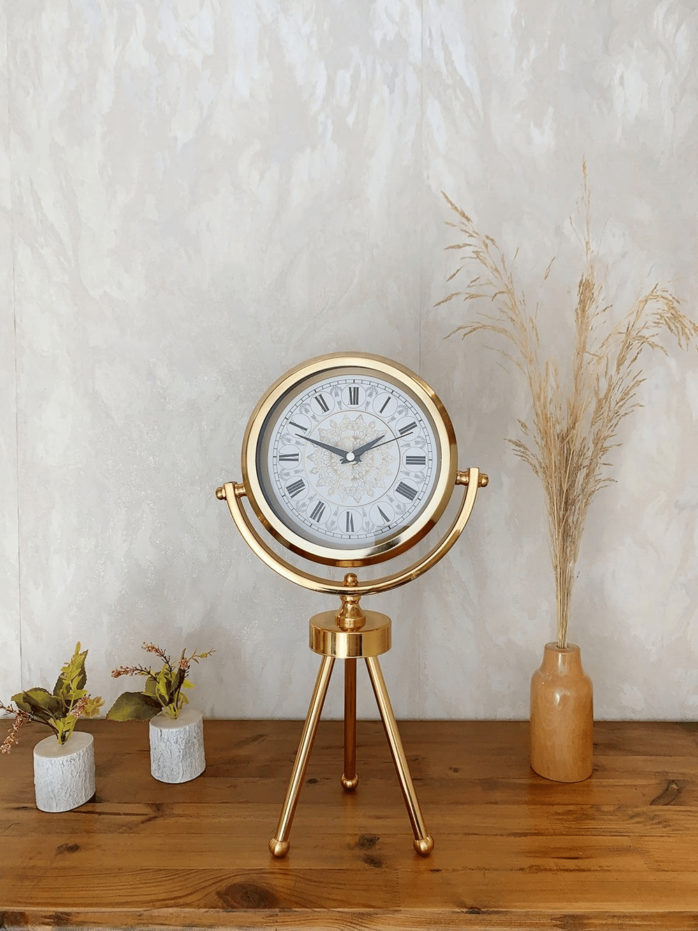Gold Metal Mini Tripod Çini Desenli Roma Rakamı Masa Saati 45×26 cm
