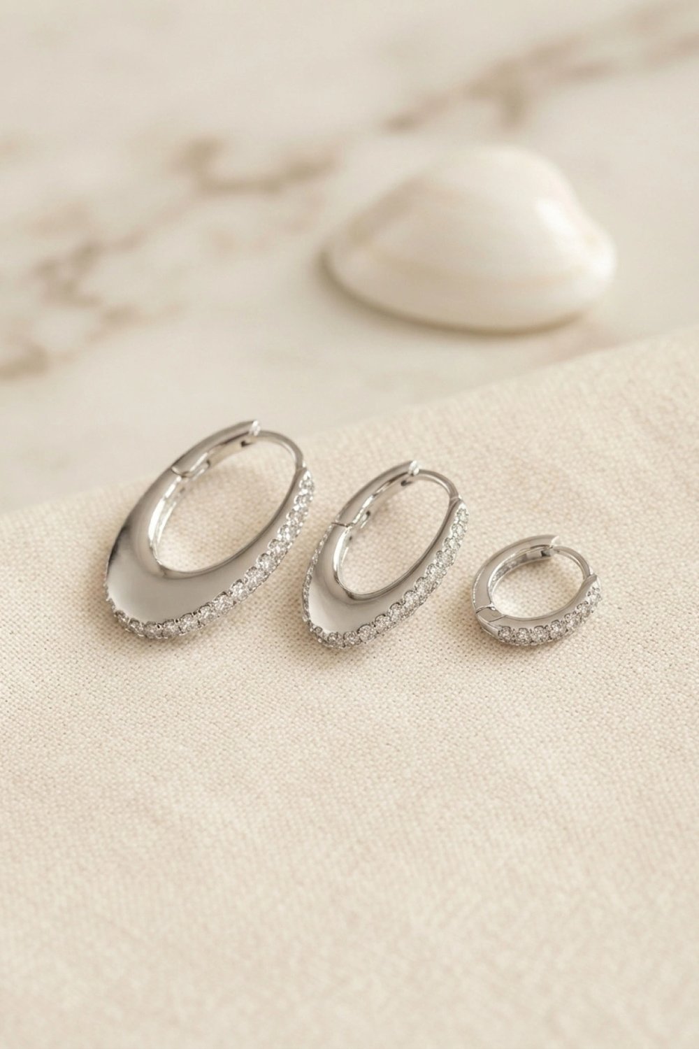 Gümüş Renk Oval Halka Model Zirkon Taşlı 3 lü Küpe Set