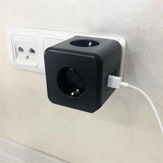 Isıya Dayanıklı Termal Akım Korumalı Ve Çocuk Korumalı 3 Priz Girişli 3 Usb Girişli Küp Priz Bx40