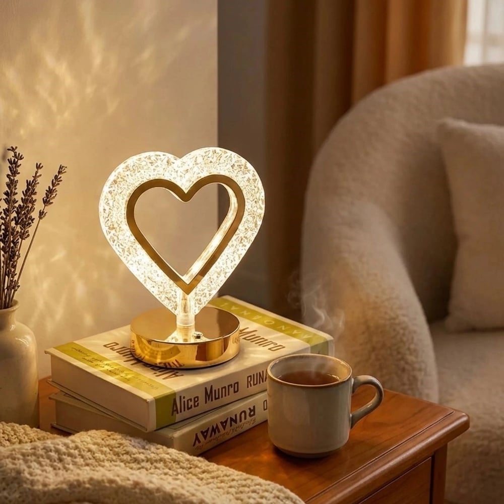 Kalp Şeklinde Kristal Led Masa Lambası – Dokunmatik, 3 Renk Işık Modlu, Şarjlı Mini Dekoratif Gece Lambası Bx40