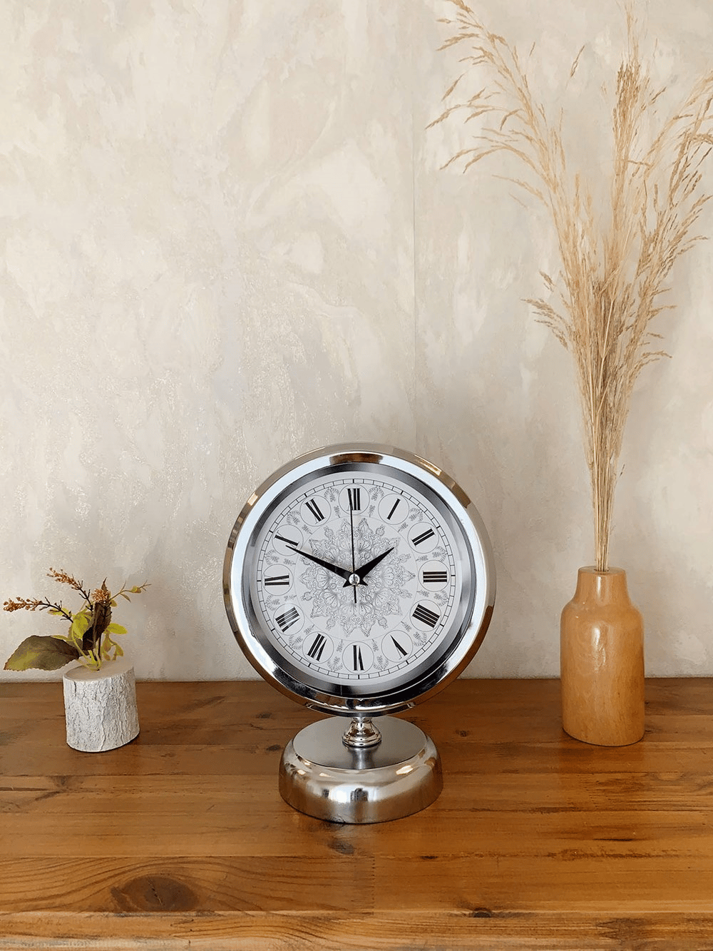 Krom Metal Çini Desen Roma Rakamlı Masa Saati