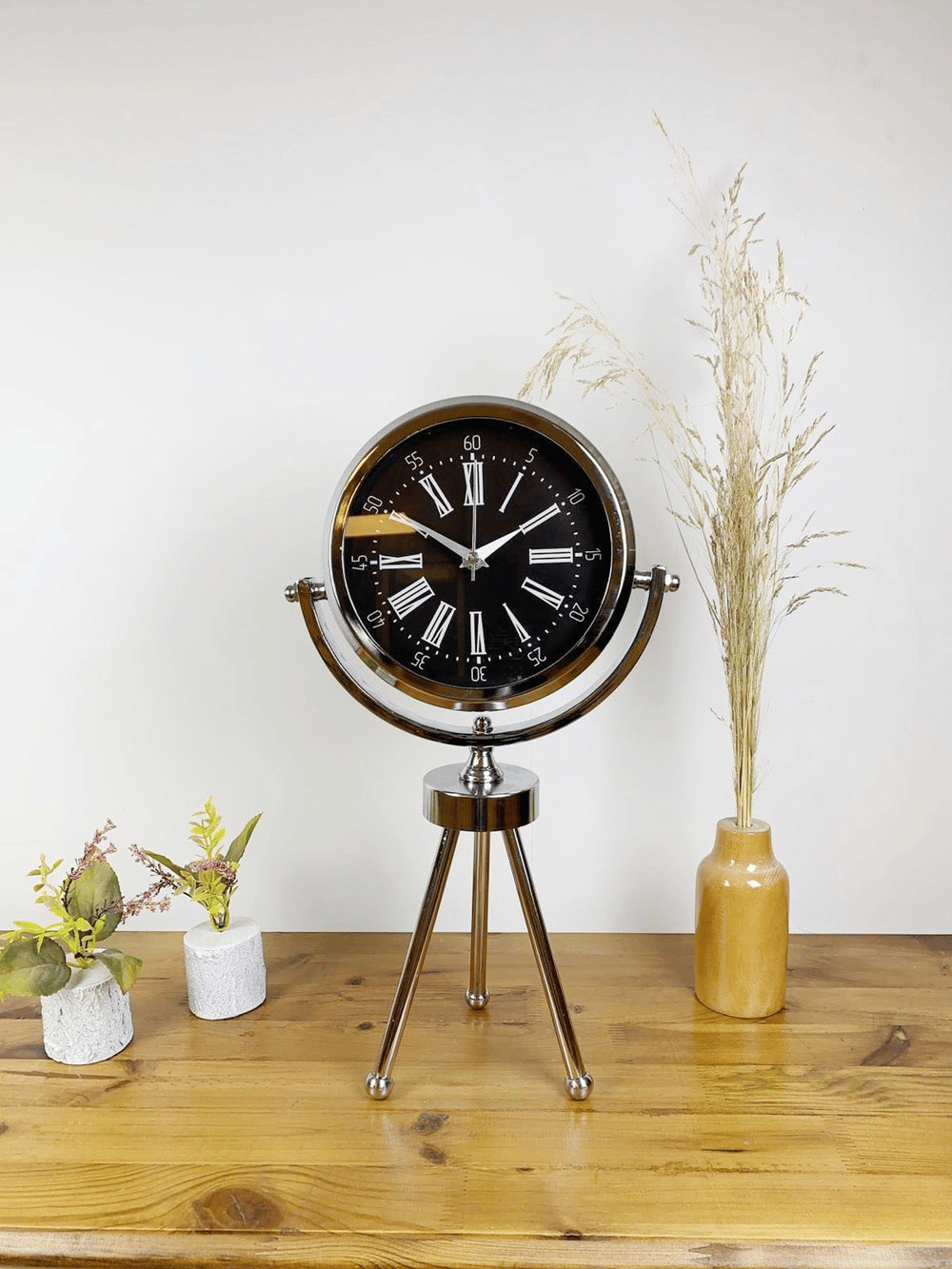 Krom Metal Mini Tripod Roma Rakamlı Masa Saati 45×26 cm