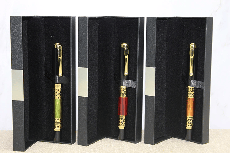 Kutulu Tekli Tükenmez Kalem Model 18