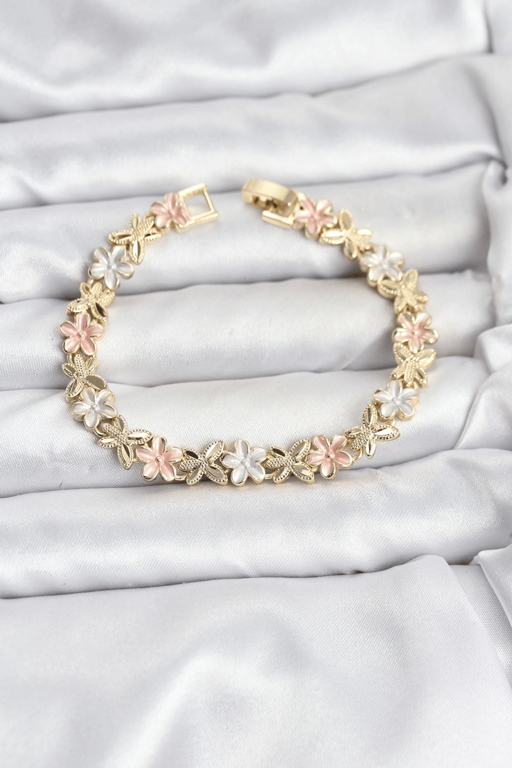 Lotus Model Pirinç Gold ve Pembe Renk Kadın Bileklik