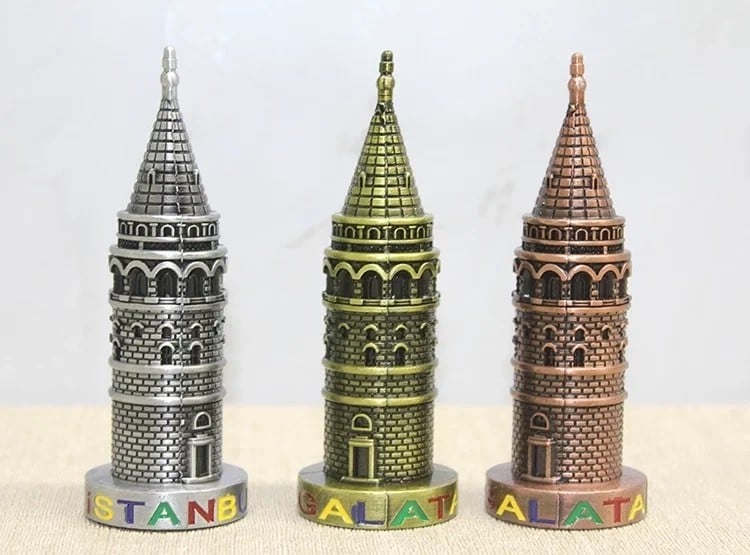 Metal Galata Kulesi