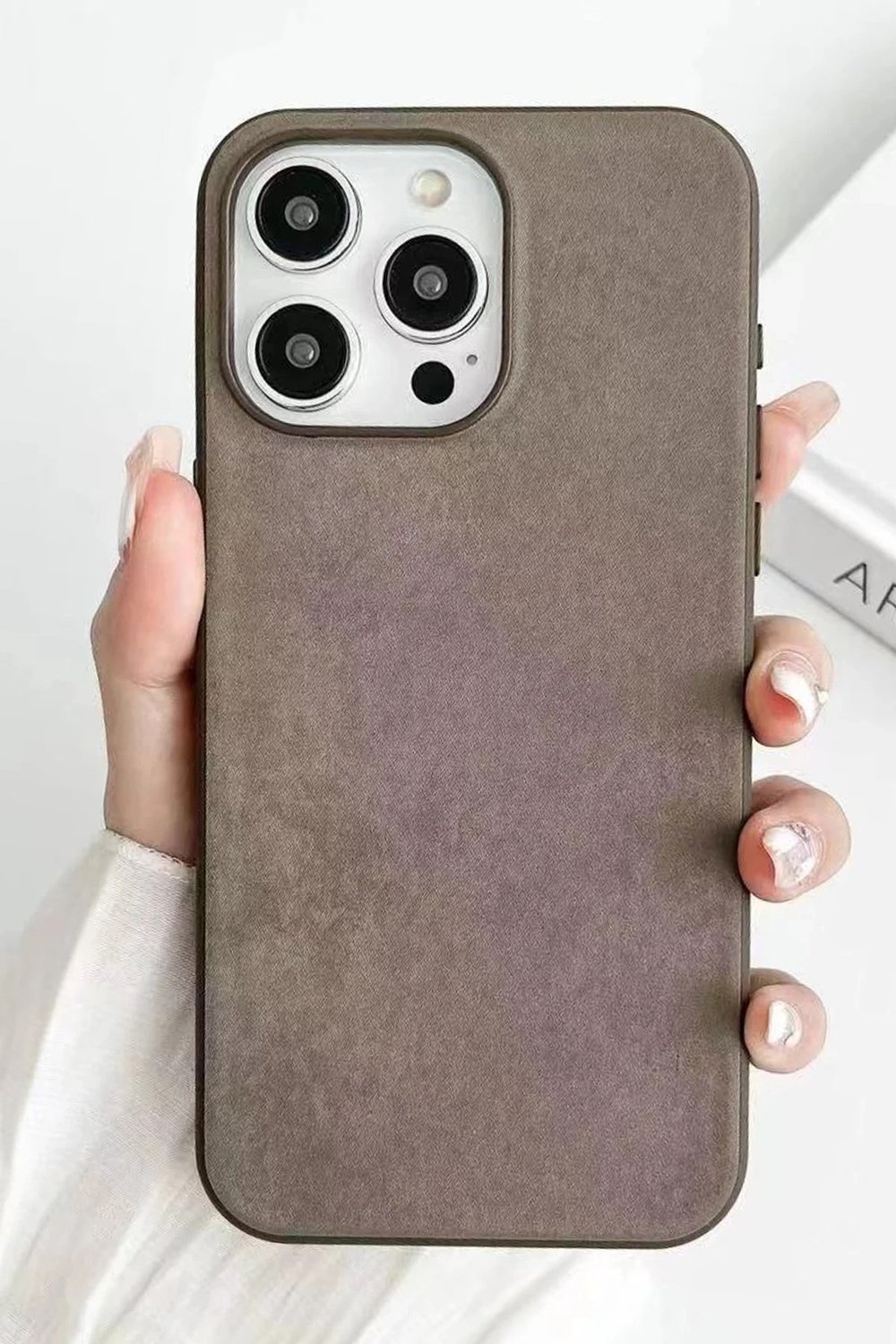 Mey İthalat®  iPhone 15 Pro Kılıf Karen Magsafe Kapak - Kahverengi