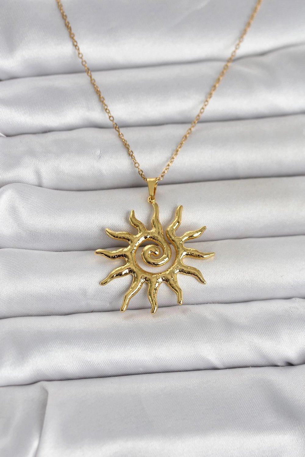 Mey İthalat® 316L Çelik Gold Renk Bohem Güneş Model Kadın Kolye
