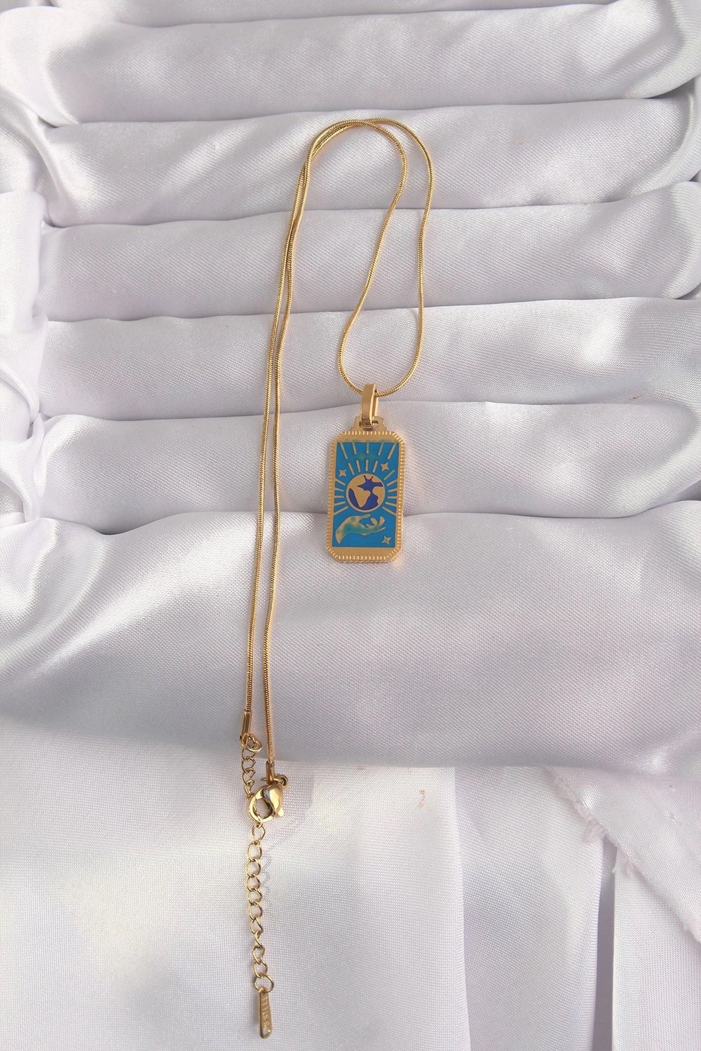 Mey İthalat® 316L Çelik Gold Renk Mavi Mineli El Figür Tarot Kolye