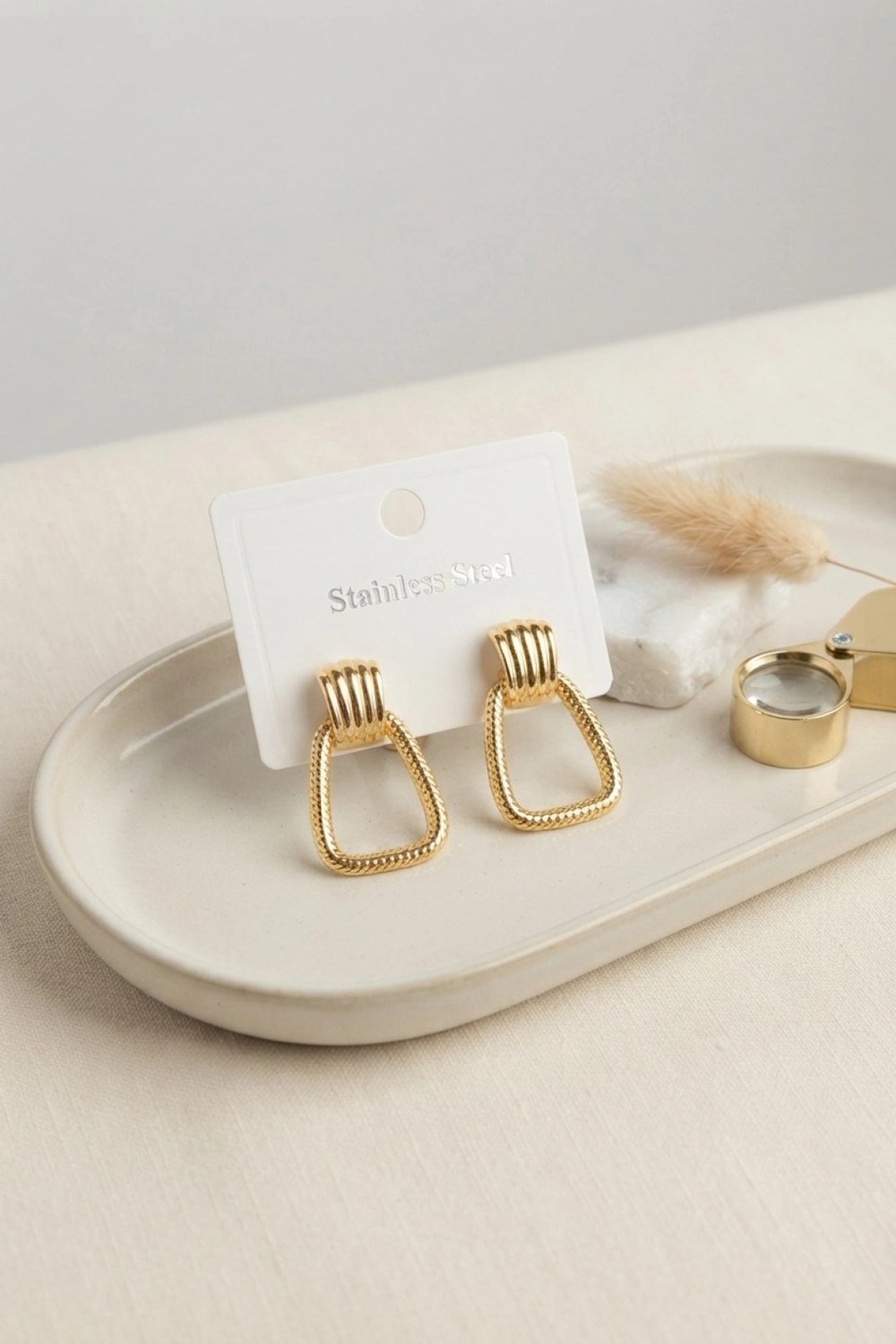 Mey İthalat® 316L Çelik Gold Renk Vintage Trapez Model Küpe