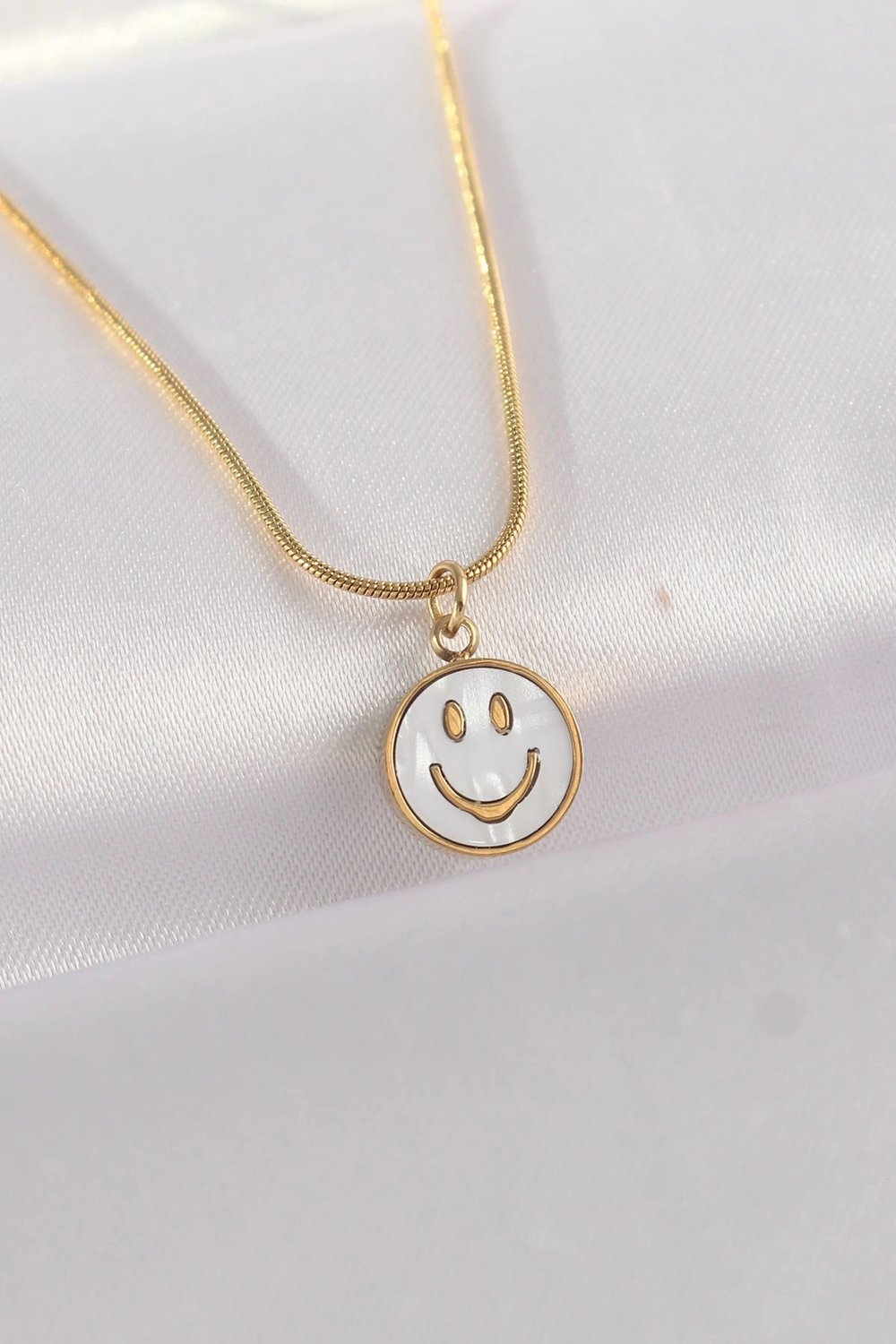 Mey İthalat® 316L Çelik Zincir Altın Renk Mermer Desenli Minimal Smile Kolye
