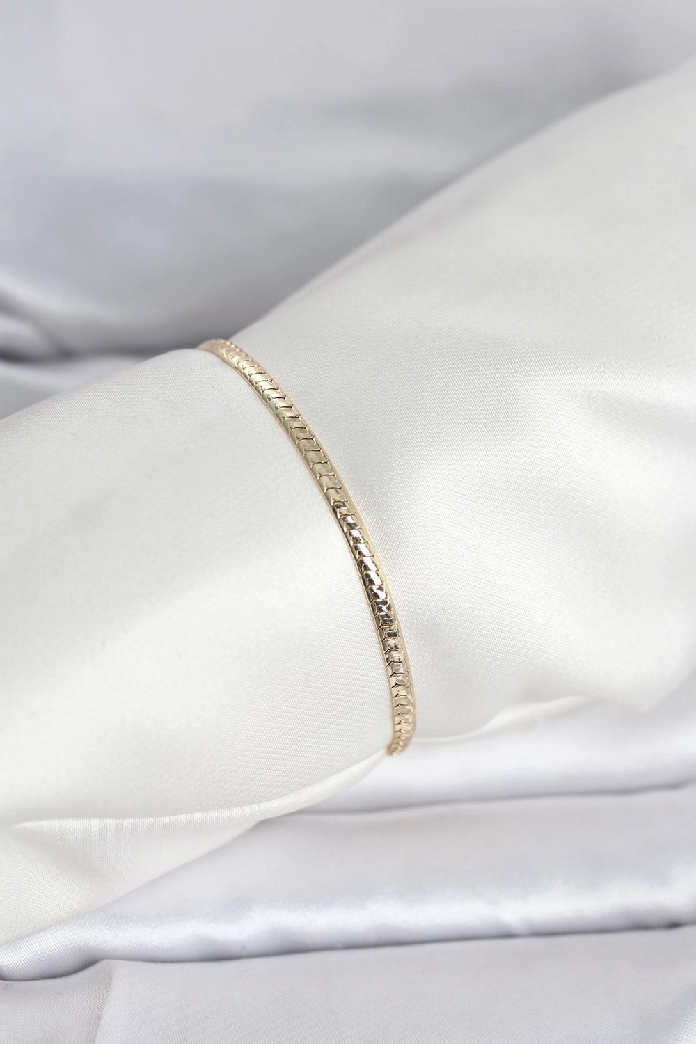 Mey İthalat® CM 14K Gold Renk Yassı Zincir Model Kadın Bileklik