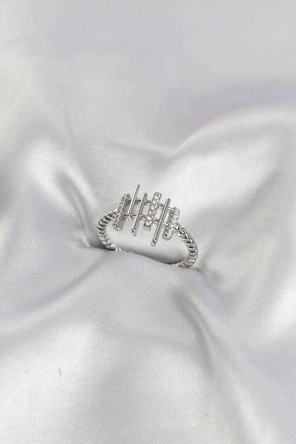 Mey İthalat® Gümüş Renk Zirkon Taşlı Sütun Model Kadın Yüzük