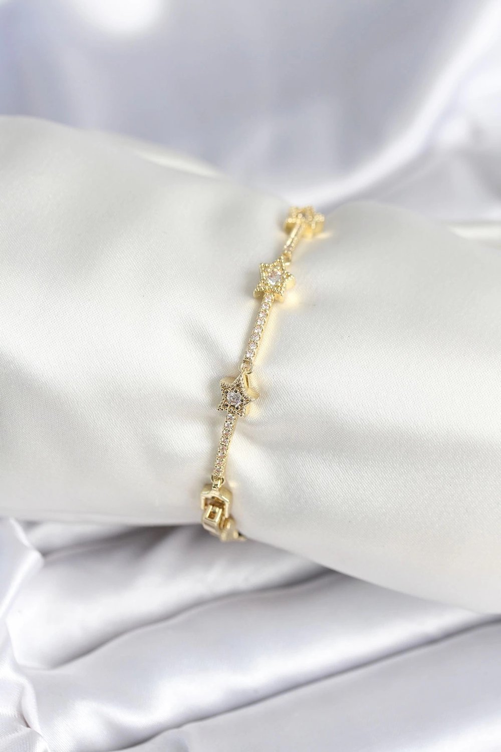 Mey İthalat® Pirinç Gold Renk Halley Yıldız Model Kadın Bileklik