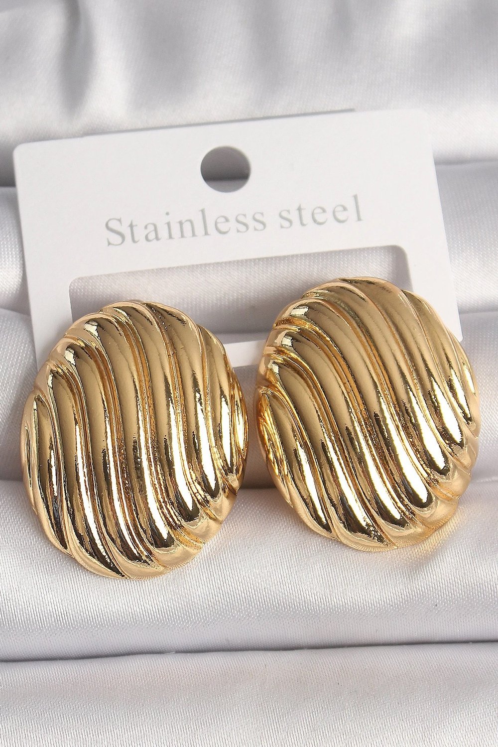 Mey İthalat® Pirinç Gold Renk İşlemeli Oval Model Kadın Küpe