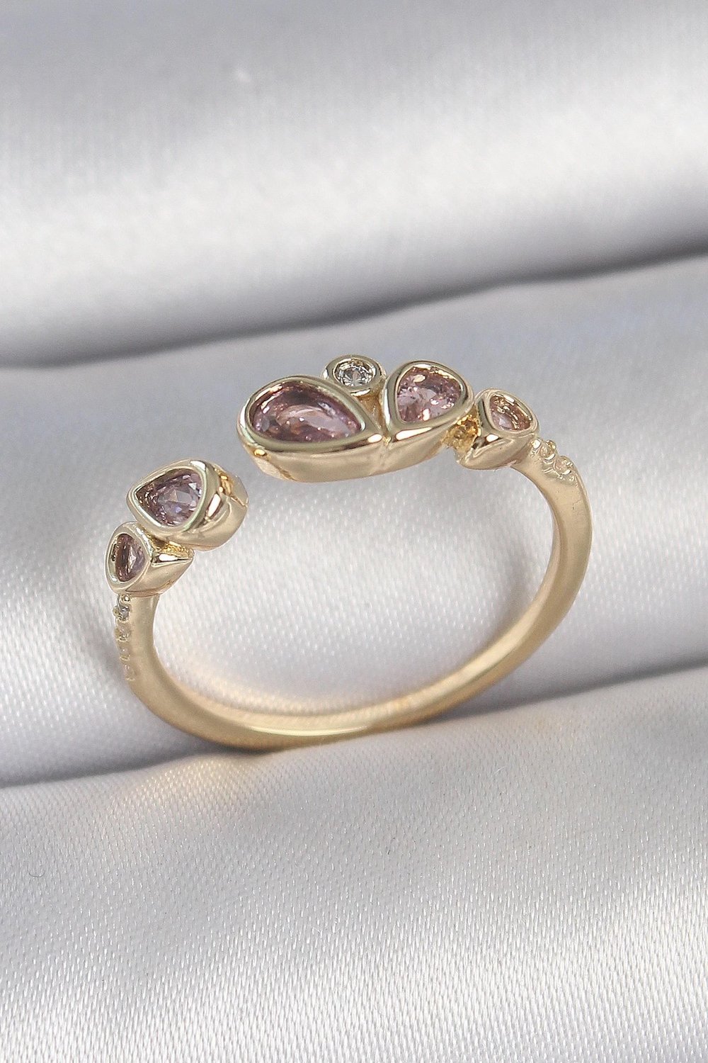 Mey İthalat® Pirinç Gold Renk Pembe Damla Zirkon Taşlı Ayarlanabilir Kadın Yüzük