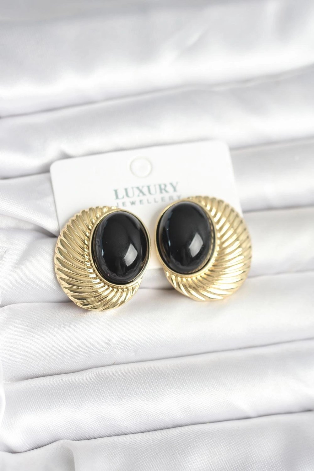 Mey İthalat® Pirinç Gold Renk Siyah Boncuklu Oval Vintage Kadın Küpe