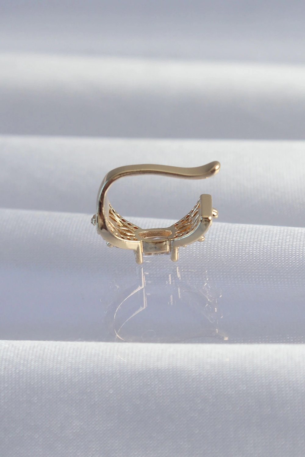 Mey İthalat® Pirinç Gold Renk Zirkon Taş Kaplama Earcuff Küpe