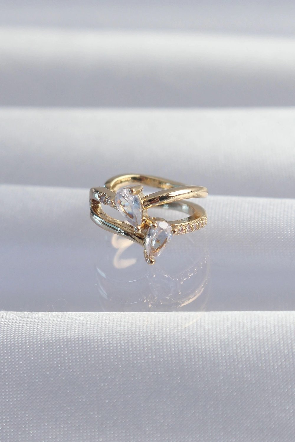Mey İthalat® Pirinç Gold Renk Zirkon Taşlı Damla Earcuff Küpe
