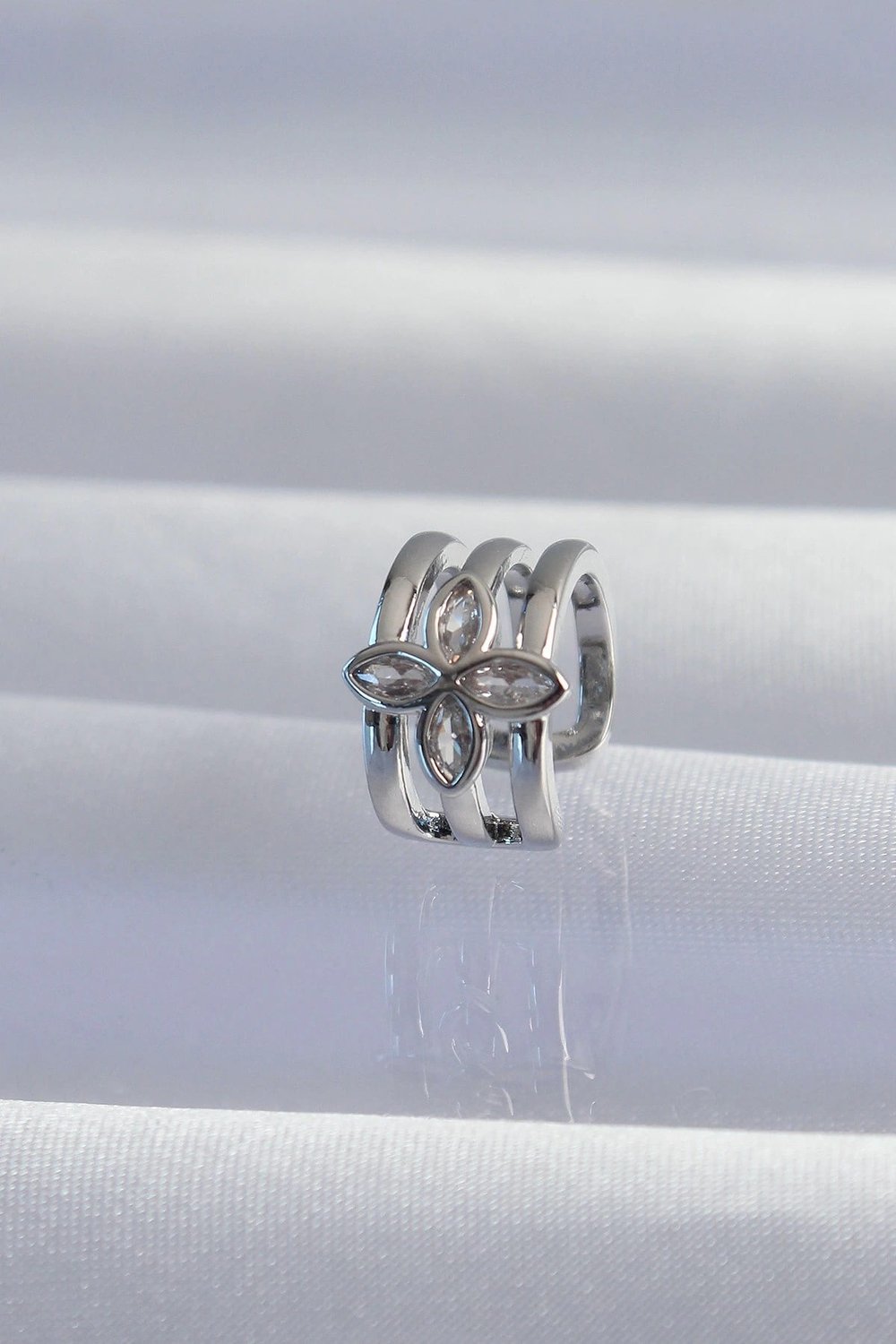 Mey İthalat® Pirinç Gümüş Renk Yonca Earcuff Küpe