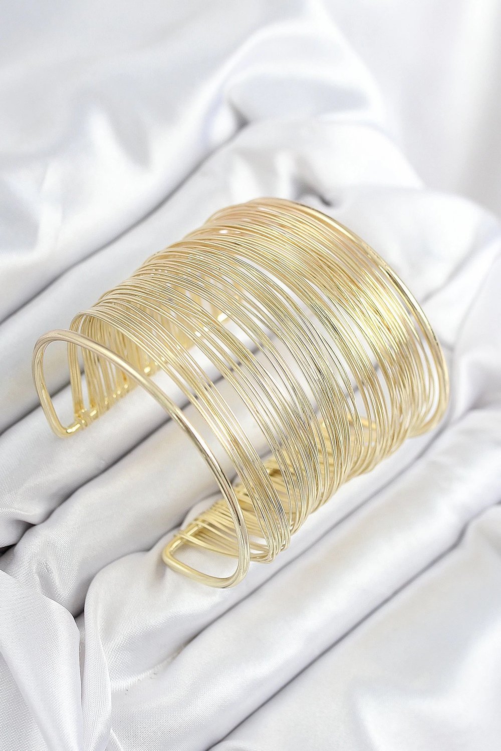 Mey İthalat® Pirinç Tel Sarma Model Gold Renk Kadın Bileklilk