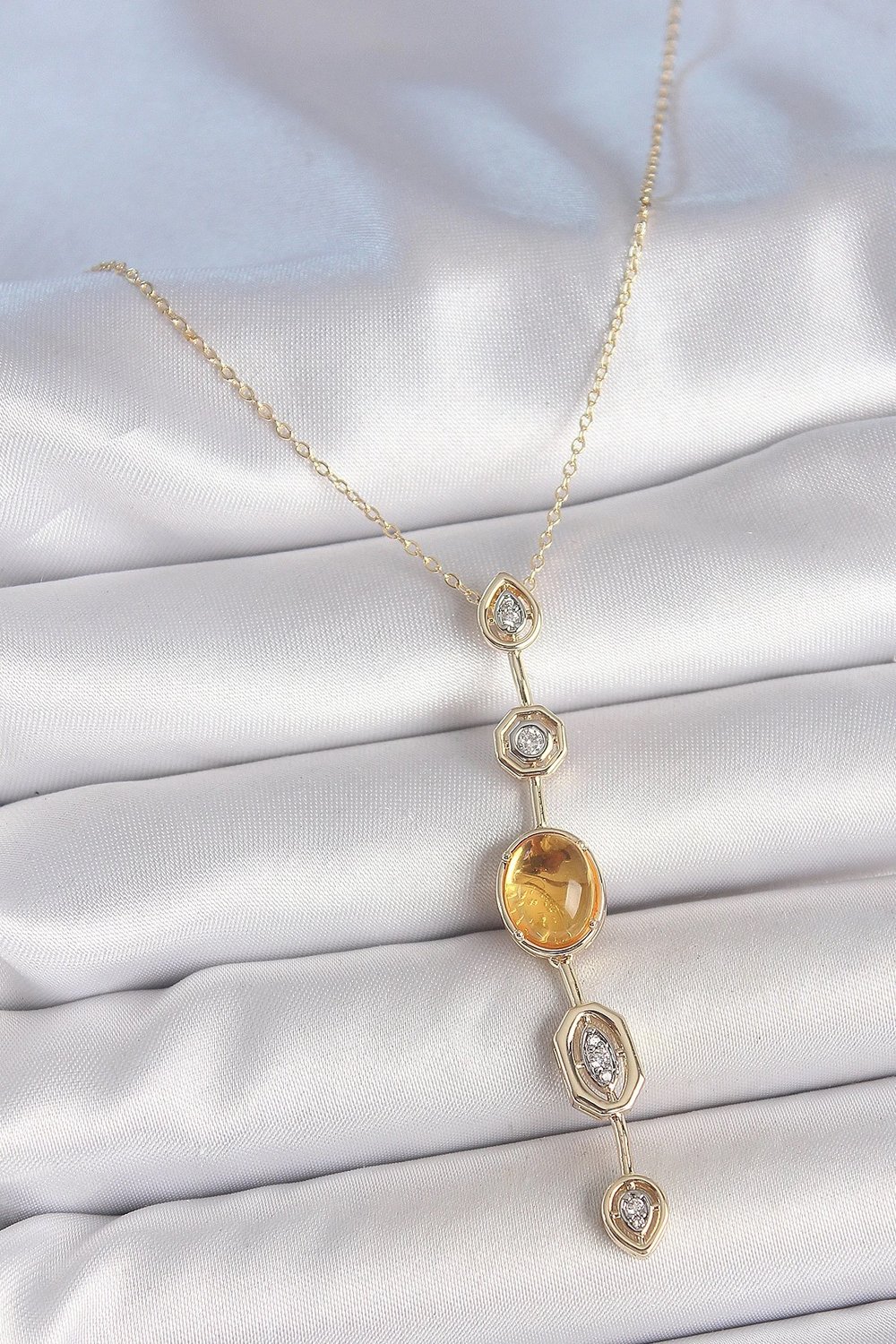 Mey İthalat® Pirinç Zincir Kehribar Sarı Gold Renk  Zirkon Taşlı Y Kolye