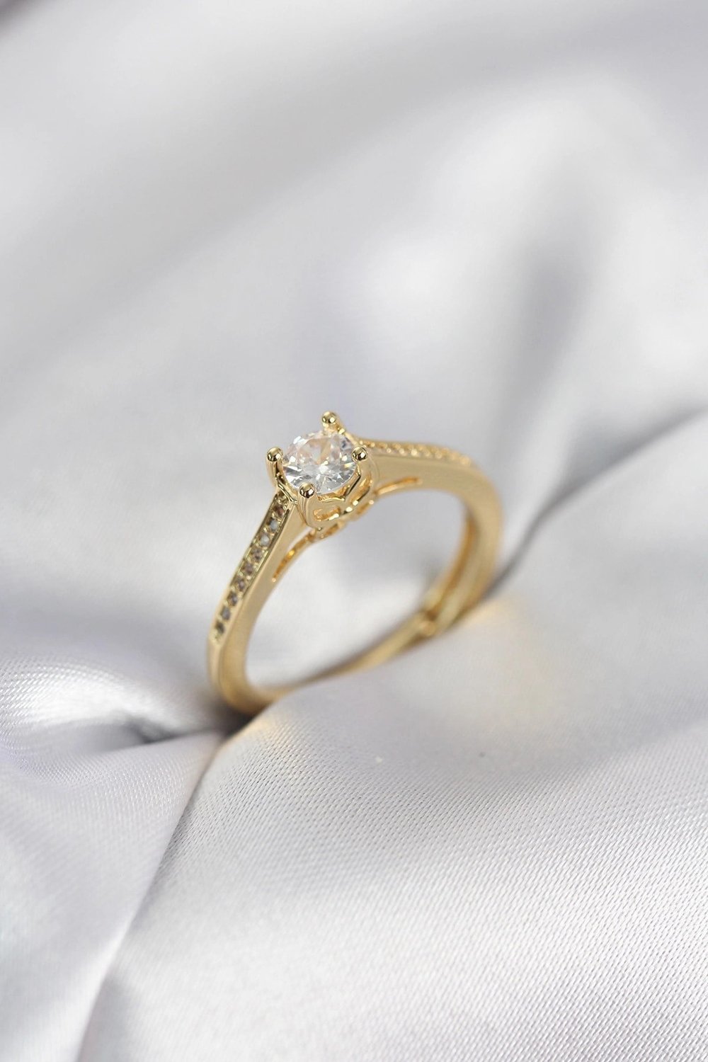 Mey İthalat® Tek Taş Gold Renk Zirkon Taşlı Model Kadın Yüzük
