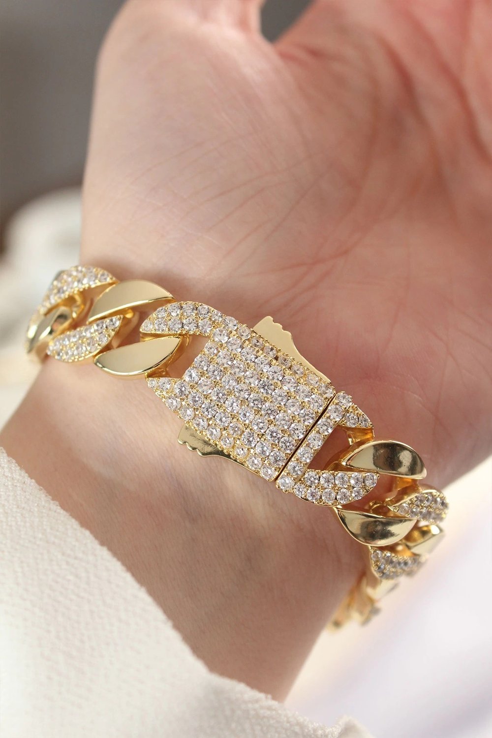 Mey İthalat® Vip Seri Pirinç Zirkon Taşlı Gold Renk Gurmet Bileklik