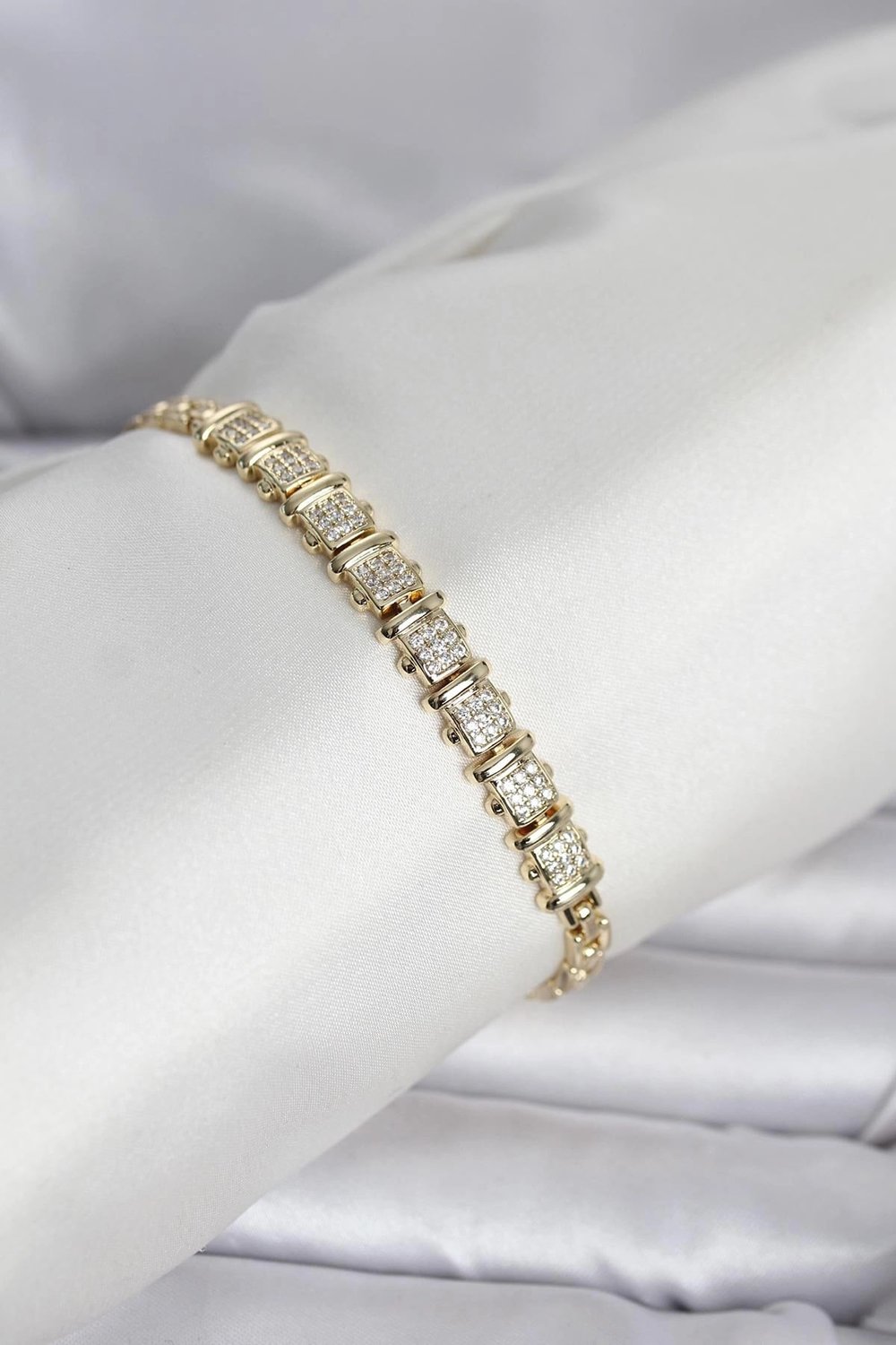 Mey İthalat® Xuping Model Zirkon Taşlı Gold Renk Kadın Bileklik