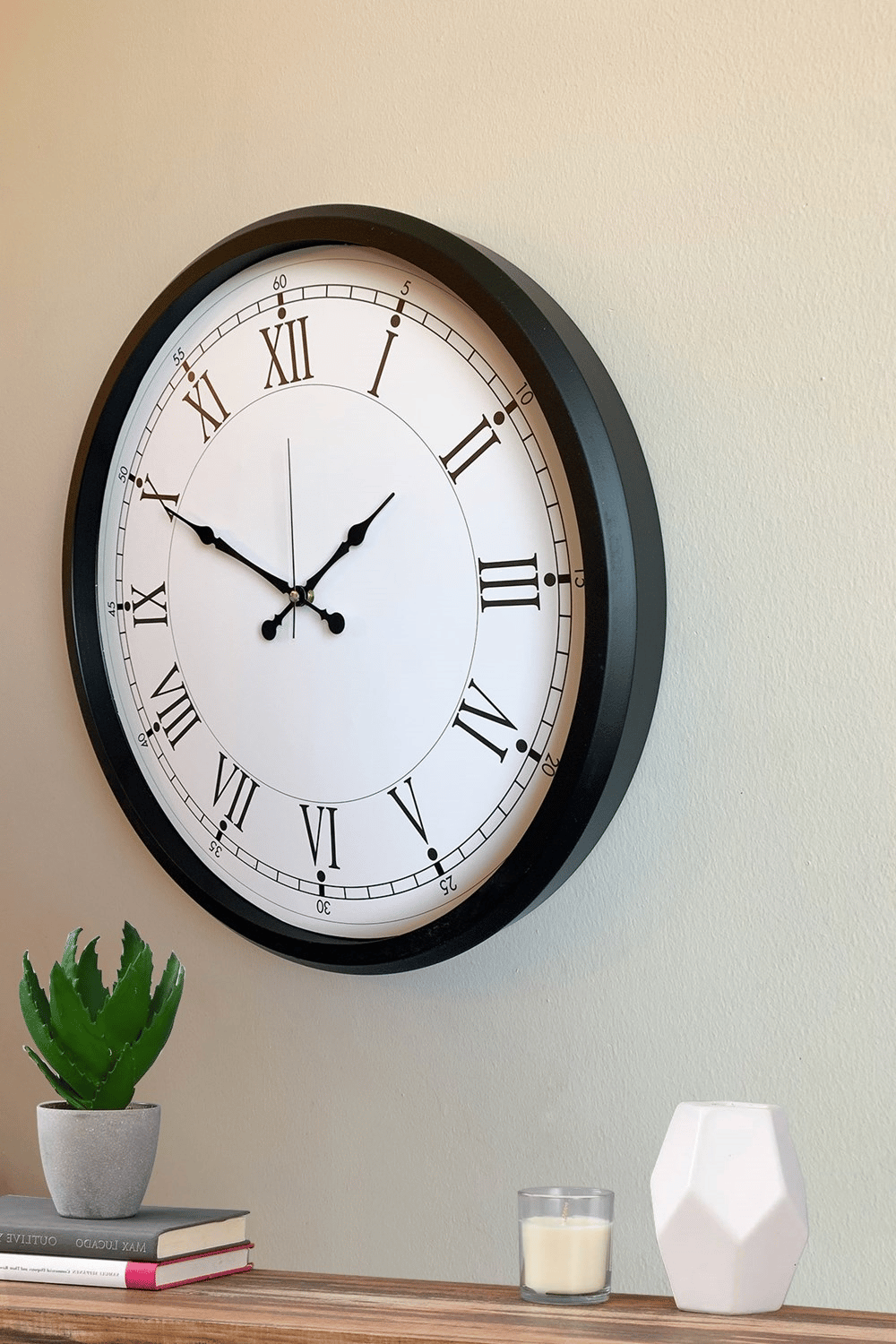 Modern 52 Cm Black & White Roma Rakamlı Metal Duvar Saati