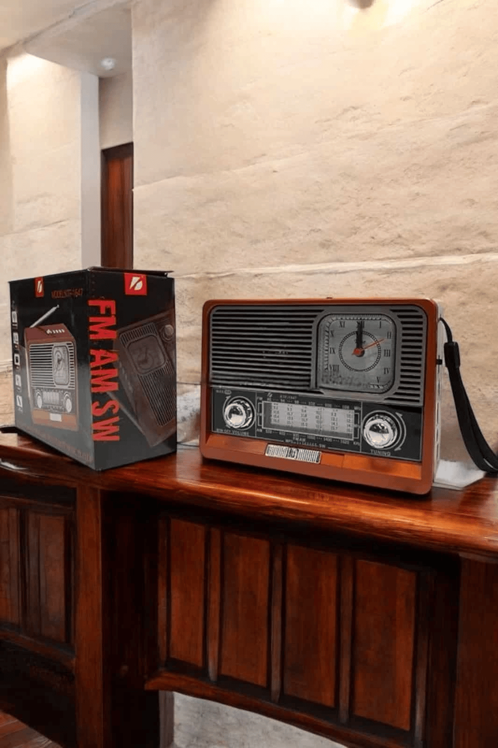 Nostaljik Görünümlü USB Girişli Bluetooth Bağlantılı Radyo