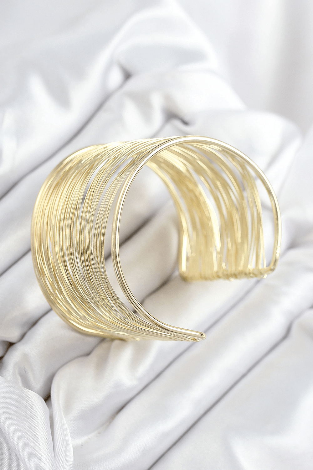 Pirinç Tel Sarma Model Gold Renk Kadın Bileklilk