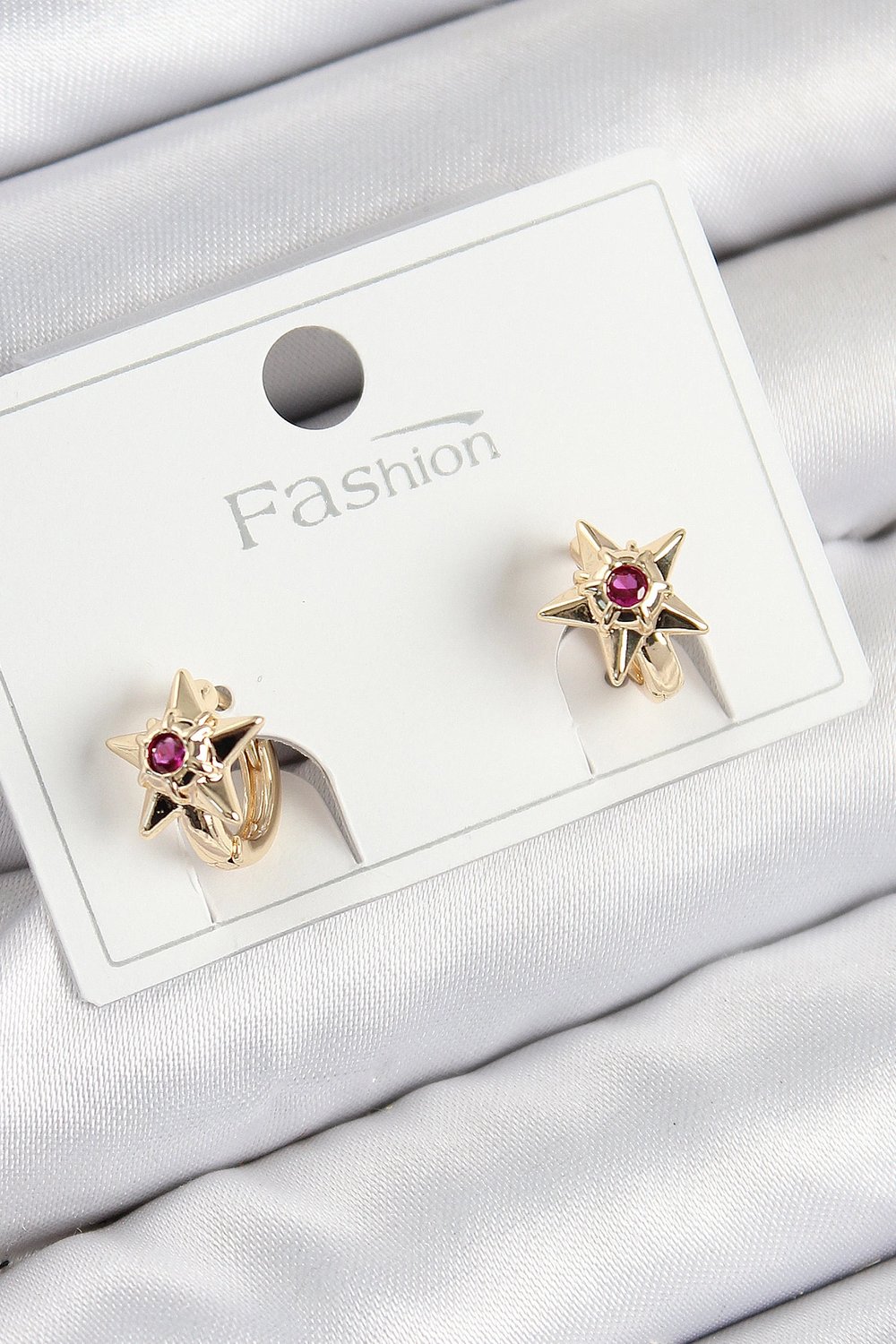 Pirinç Zirkon Taşlı Yıldız Model Gold Renk Çocuk Küpe