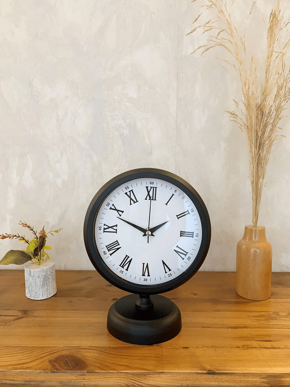 Siyah Metal Roma Rakamlı Masa Saati 25×20 cm