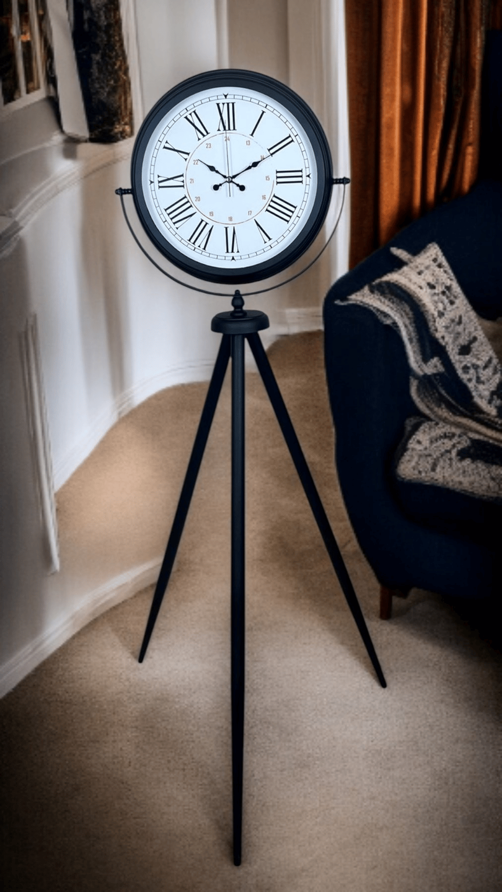 Siyah Roma Rakamlı Lüks Tasarım Tripod Ayaklı Saat