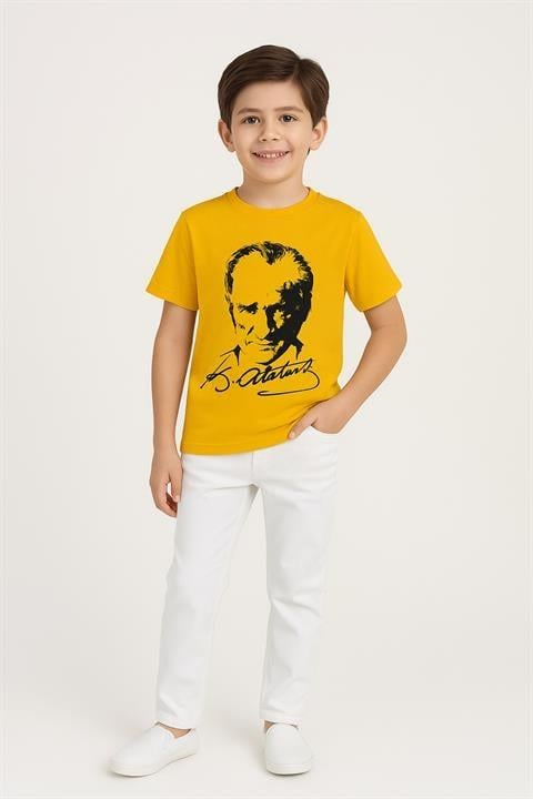 Erkek Çocuk Kısa Kol Atatürk Baskılı Tshirt&Pantolon 2li Takım 29 Ekim Gösteri Kıyafeti