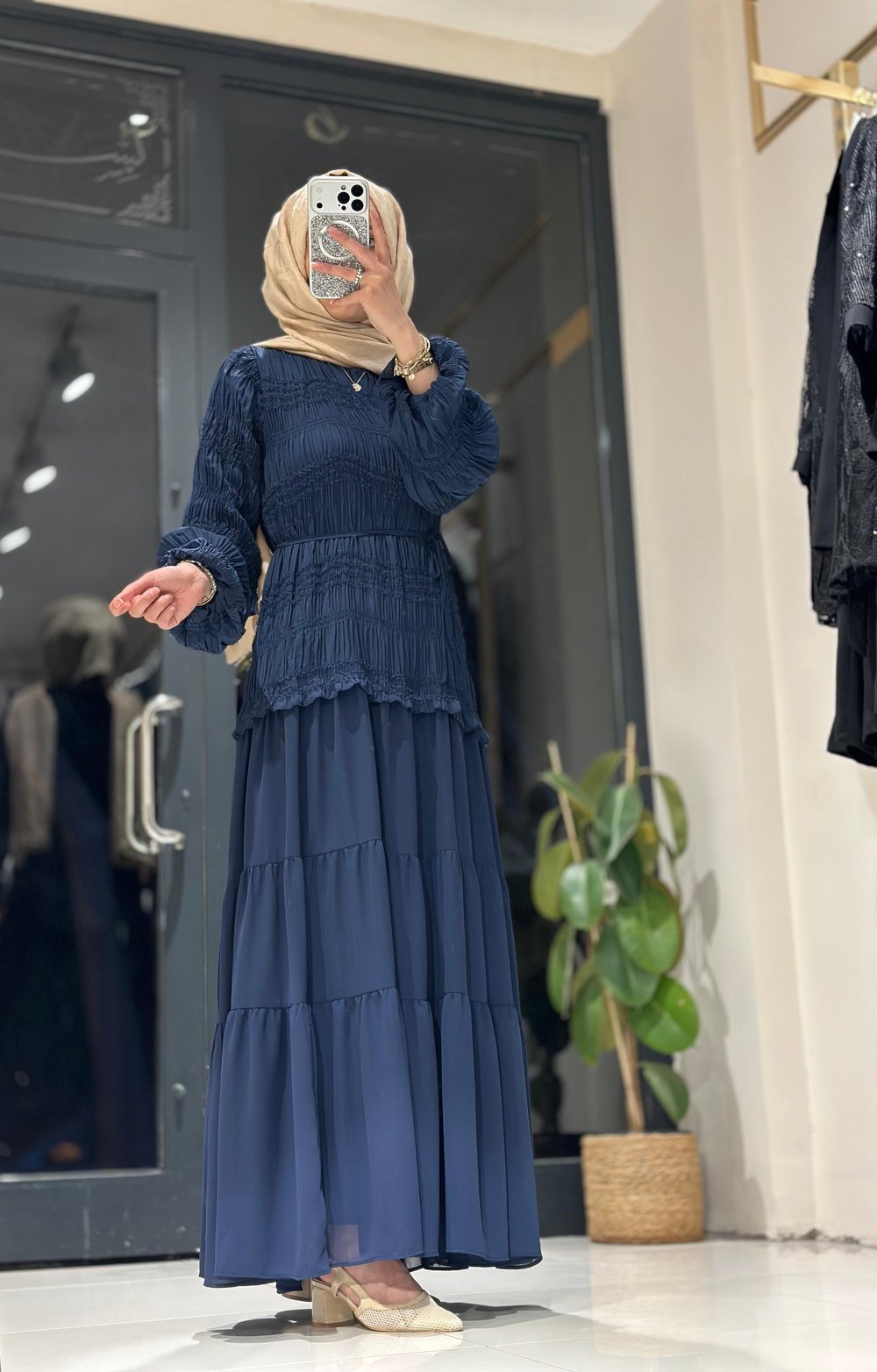 1610 ŞİFON ELBİSE 