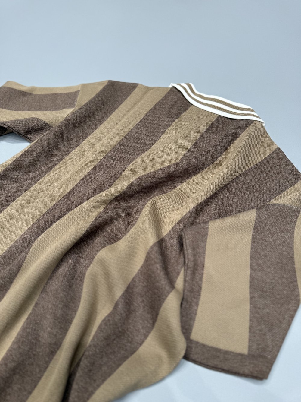 Kahverengi Dikey Çizgili Oversize Polo Yaka Triko
