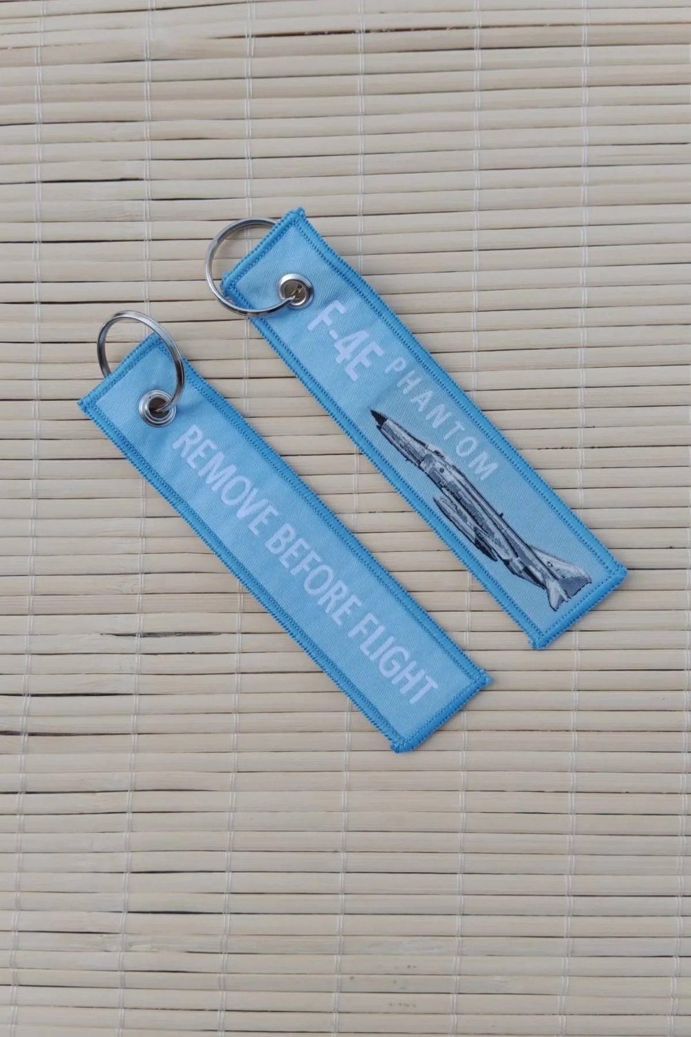 2 Adet F-4e Phantom Remove Before Flight Yazili Mavi Beyaz Nakis İslemeli Bez Anahtarlik