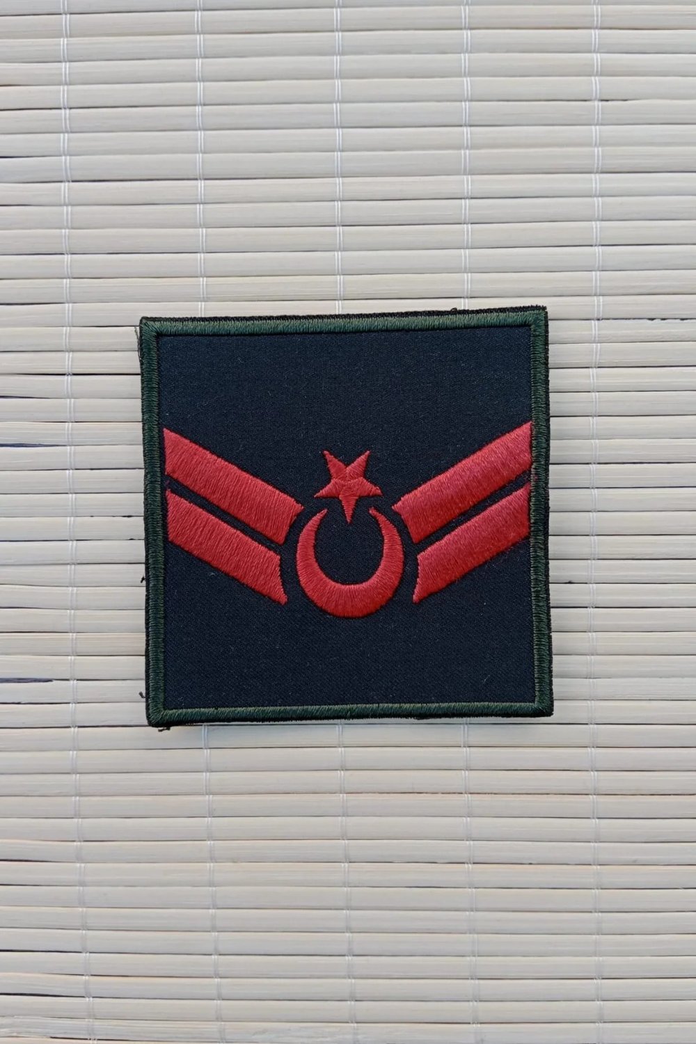 Kara Kuvvetleri Uzman Cavus Yesil Renk Harici Ve Dahili Bez Nakis Kol Rutbe