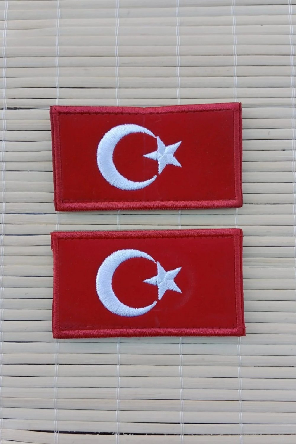Kirmizi Kadife Zemin Ayyildiz Nakis İslemeli Patch Arma Pec