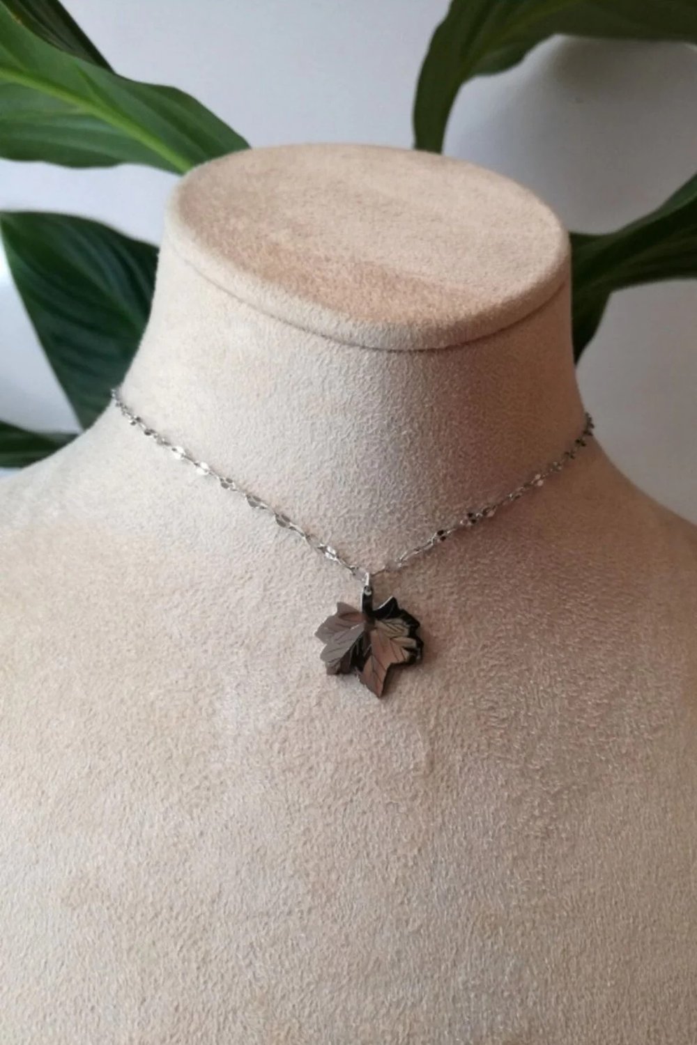 Mese Yaprak Tasarim İnce Silver Zincirli Gumus Renkli Kaliteli Paslanmaz Celik Kolye Stainless Stell