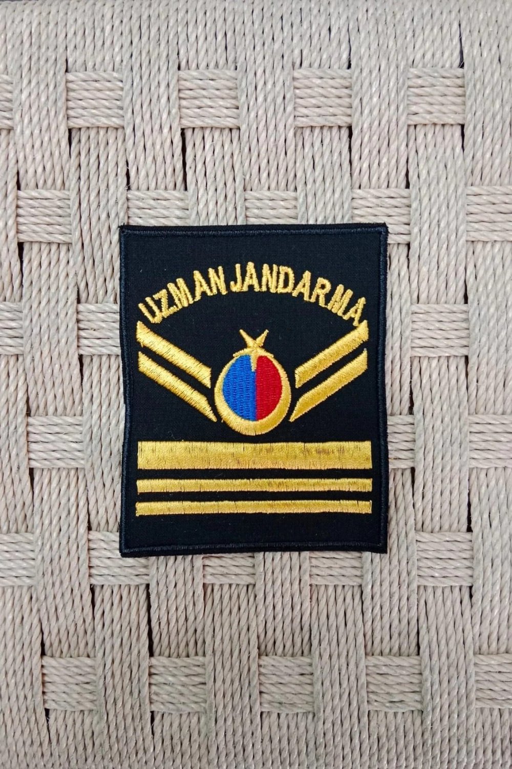 Uzman Jandarma 6 Kademe Siyah Zemin Harici Ve Dahili Bez Nakis Kol Rutbe