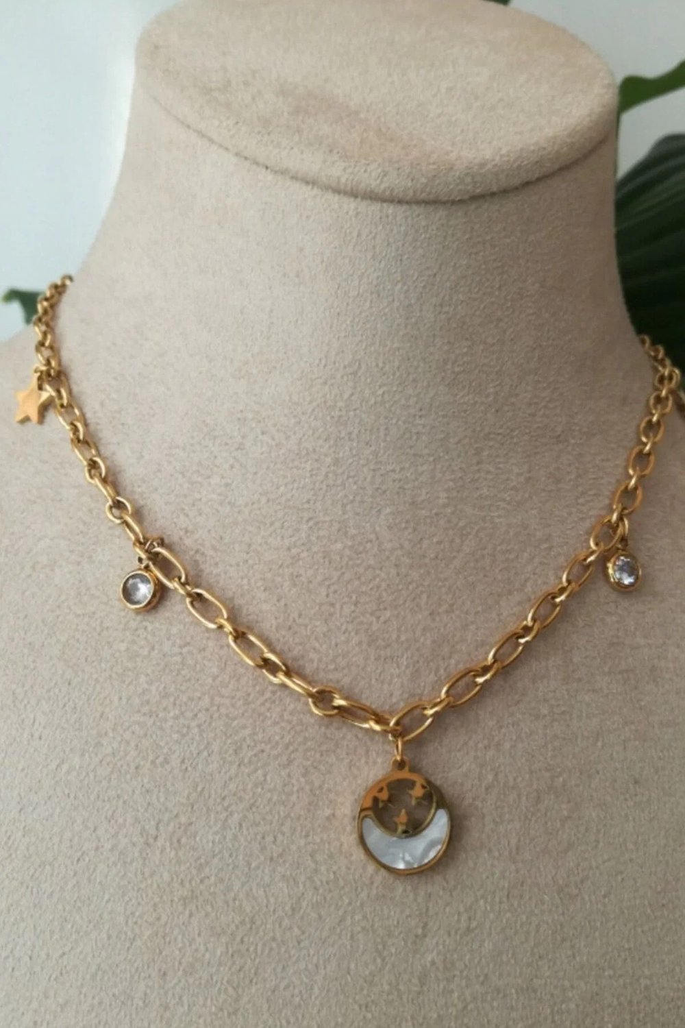Yuvarlak Tasarim İnce Gold Zincirli Zirkon Ay Tasli Altin Renkli Kaliteli Paslanmaz Celik Kolye Stainless Stell