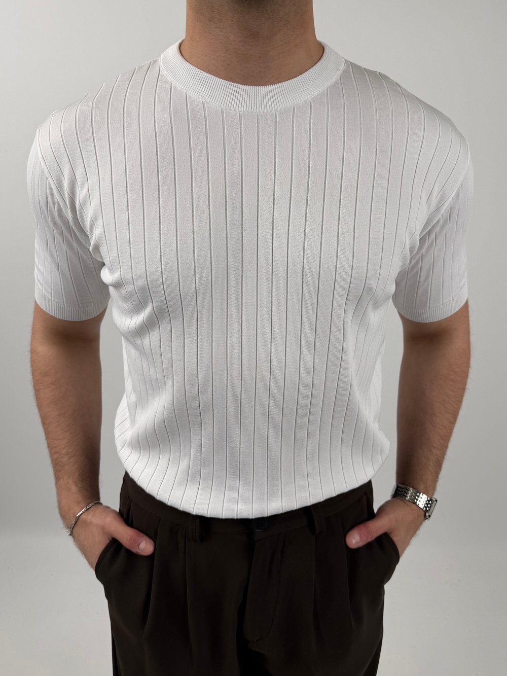 Çizgi Desenli Bisiklet Yaka Tişört