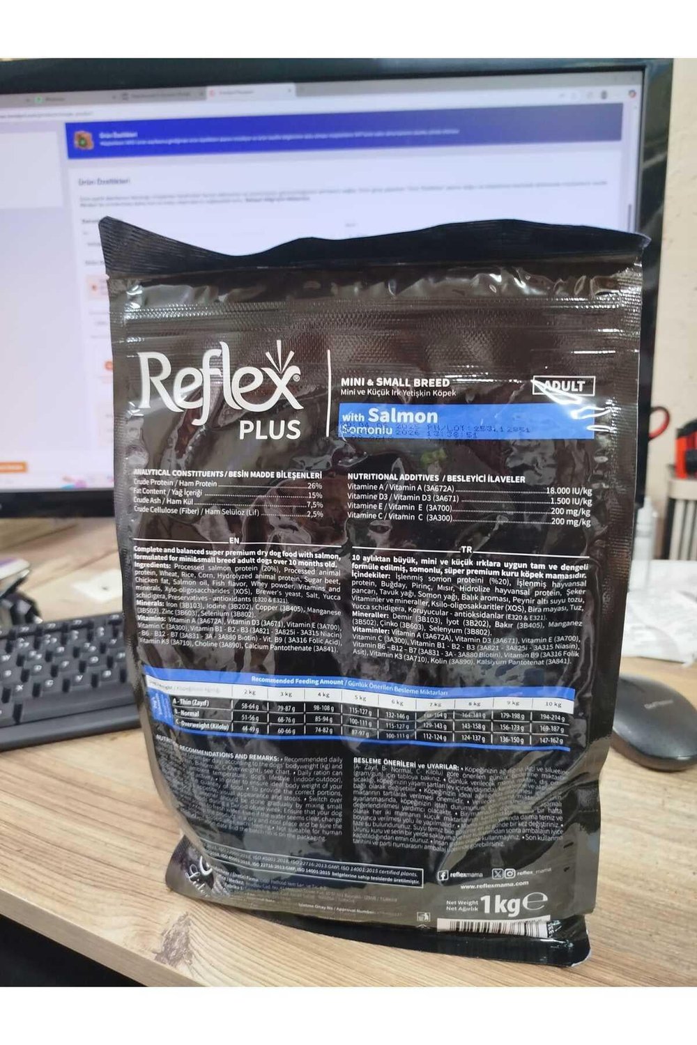 PLUS MİNİ KÜÇÜK IRK KÖPEK MAMASI SOMONLU 1KG