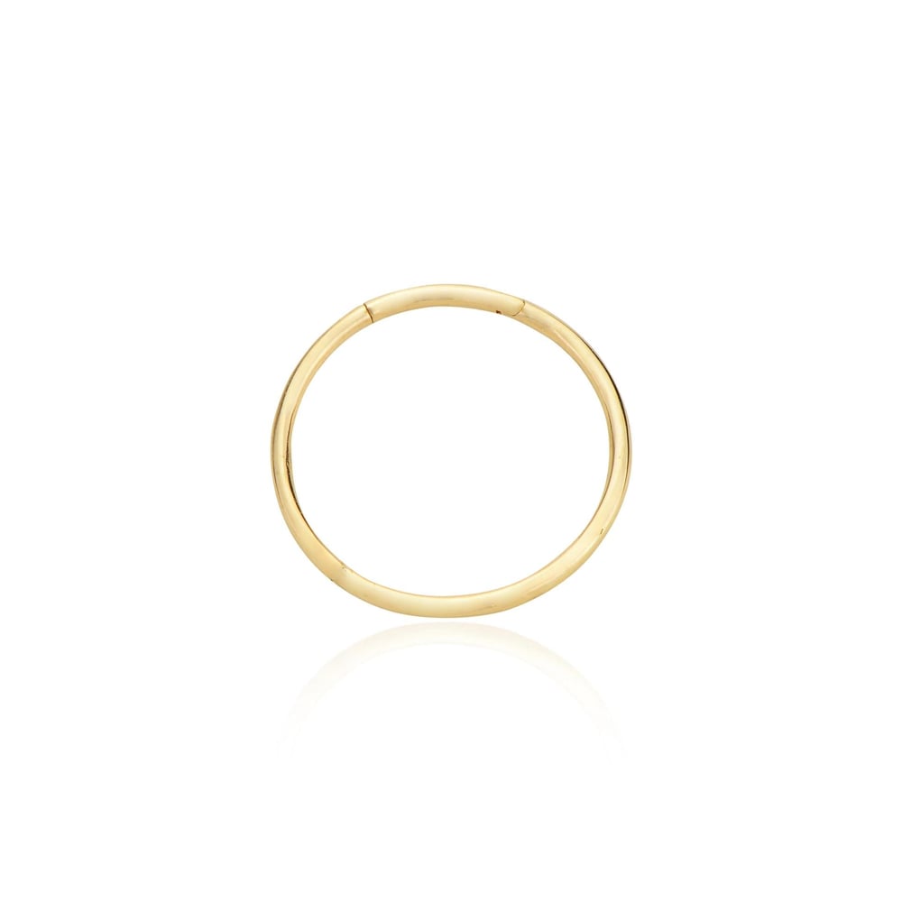 Halka helix piercing