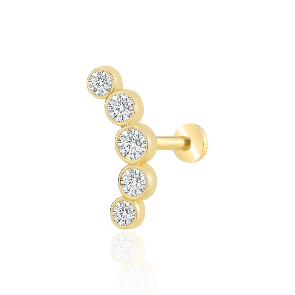 Sırataşlı  tragus piercing