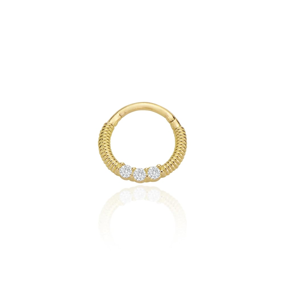 Tasarım tria helix piercing