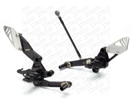 TRACER 700 SİYAH ARKA BASAMAK SETİ