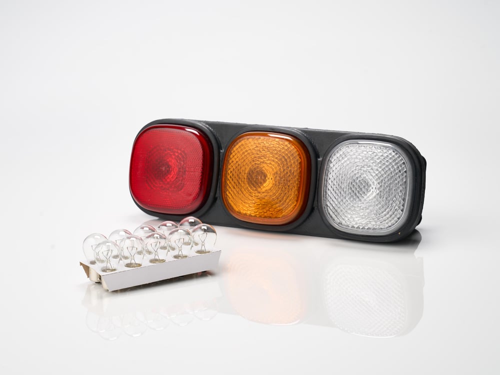 700/50129 - Arka lamba & kaide grubu